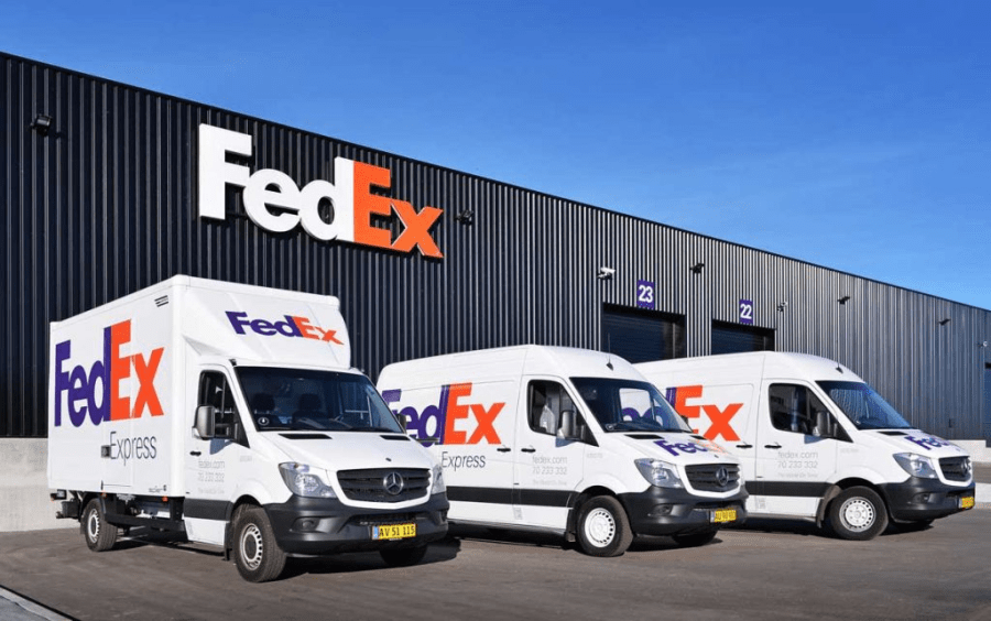 FedEx có mạng lưới đường hàng không và đường bộ rộng lớn toàn cầu 