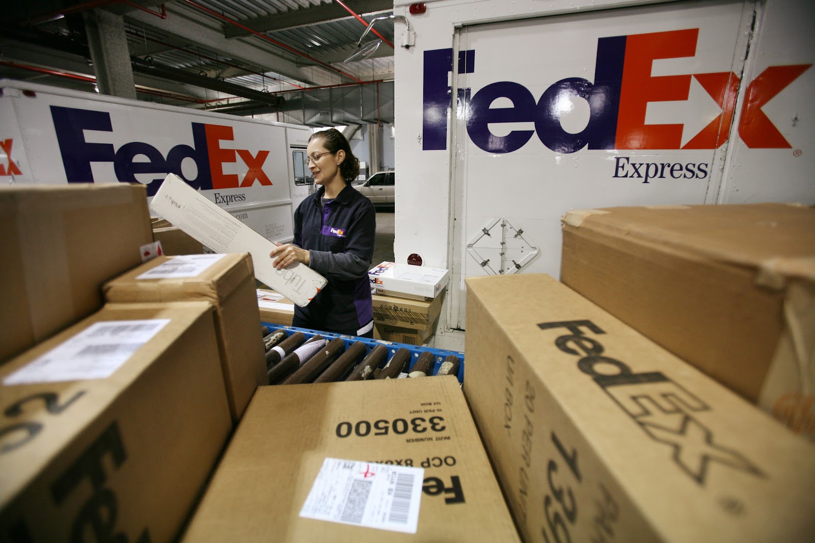 chuyển phát nhanh quốc tế Fedex