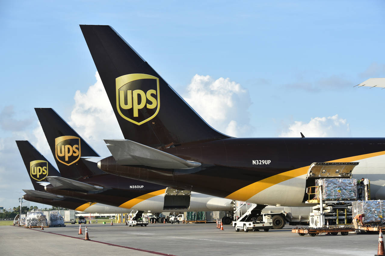 UPS - Đơn vị vận chuyển hàng đi Canada 